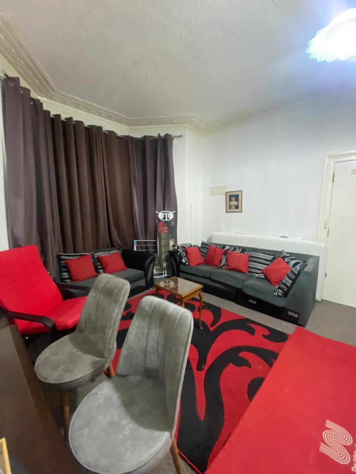Saji Hotel Илфорд Экстерьер фото